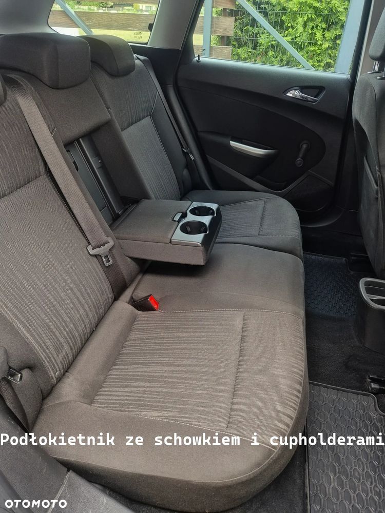 Opel Astra 1.4 ecoFLEX - 21