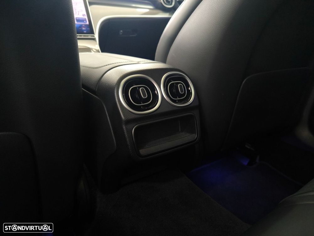 Mercedes-Benz C 300 e AMG Line - 28