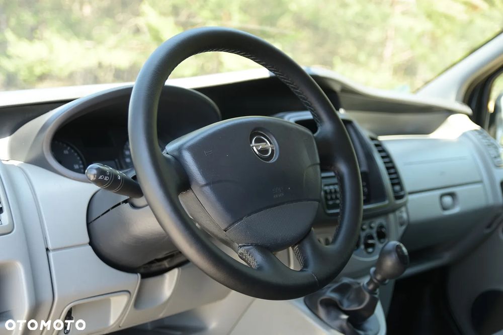Opel Vivaro - 26