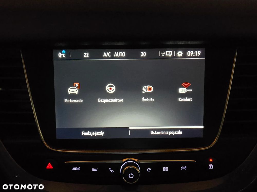 Opel Grandland X Plug-in-Hybrid4 1.6 DI Start/Stop Ultimate - 37