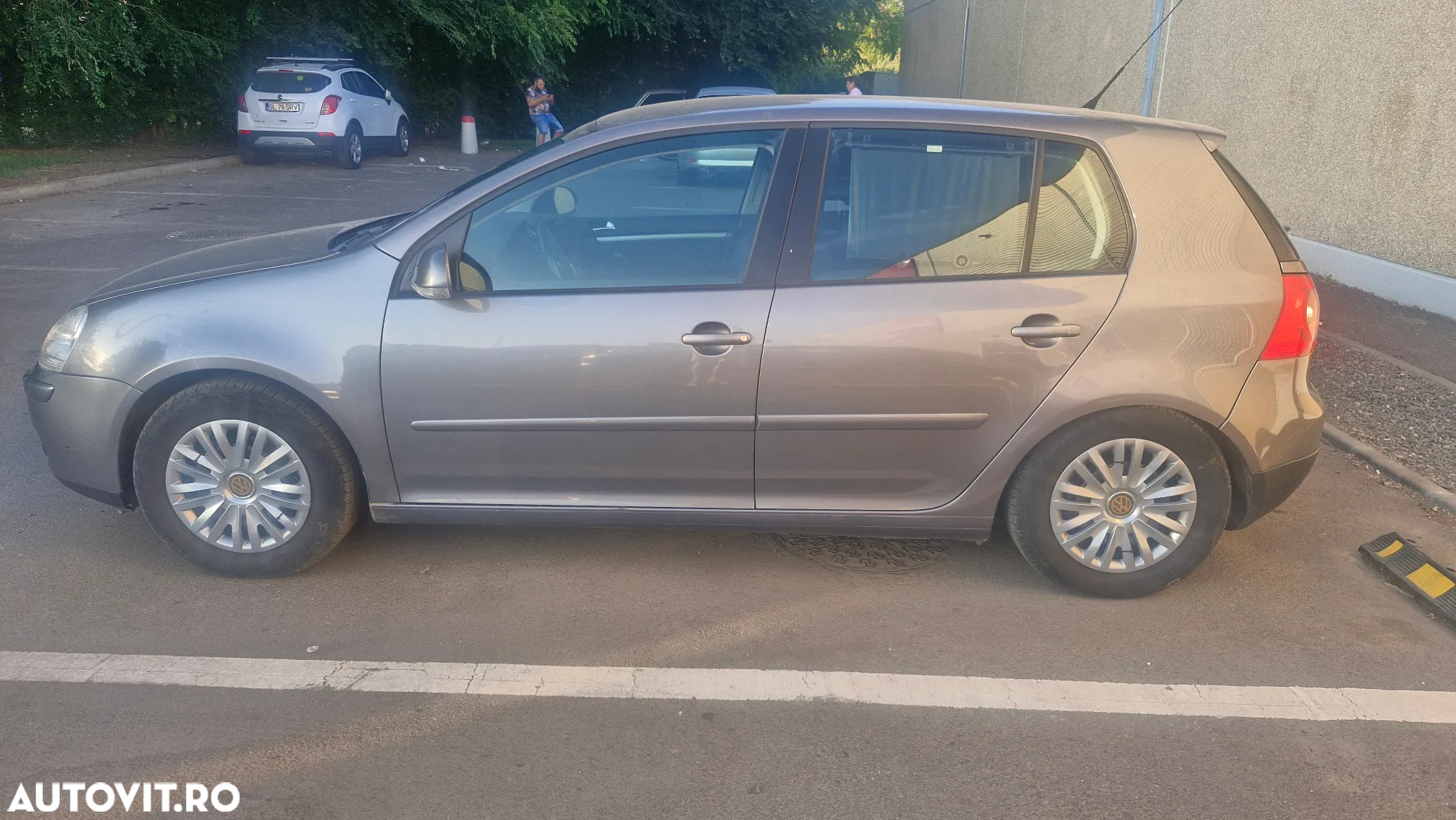 Volkswagen Golf 1.9 TDI DPF Goal - 3