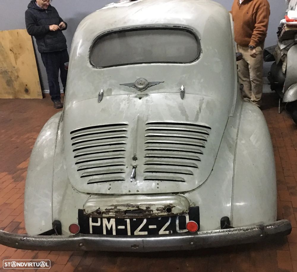 Renault 4 - 2