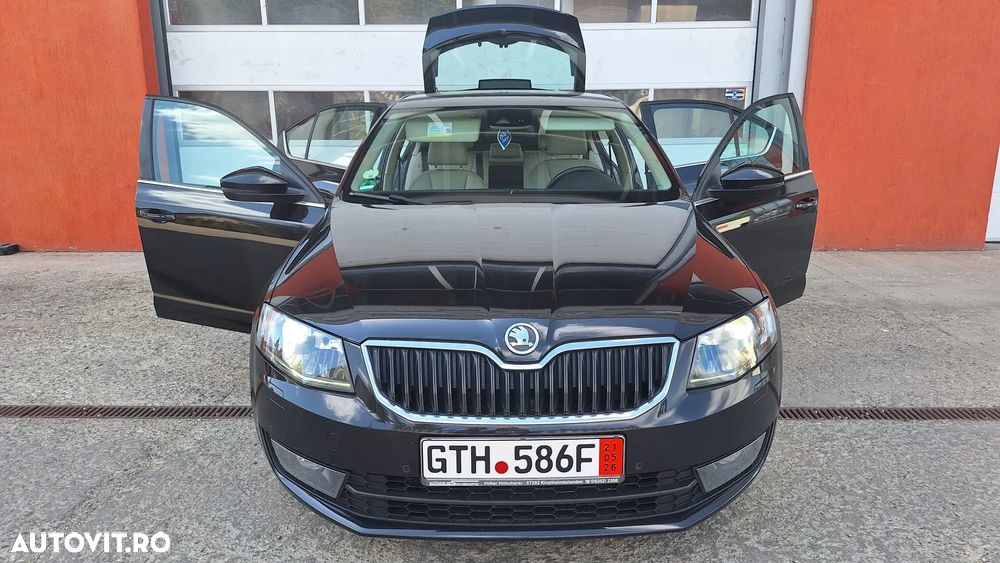 Skoda Octavia 2.0 TDI Green tec DSG Elegance - 1