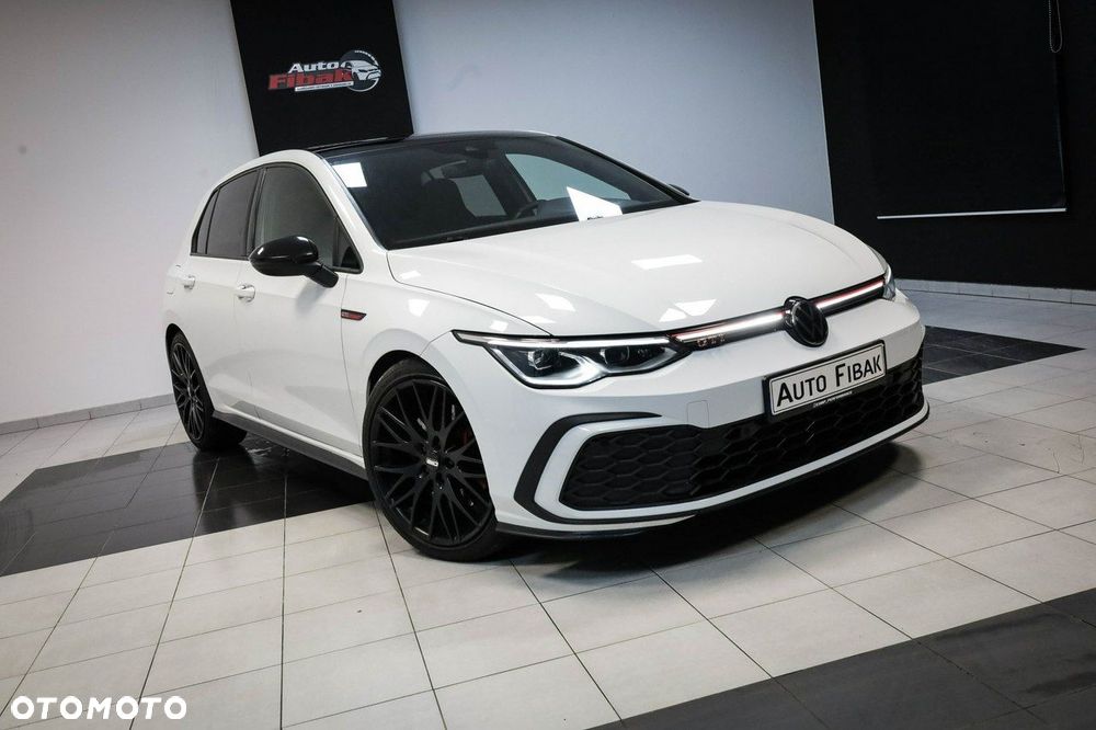 Volkswagen Golf - 5