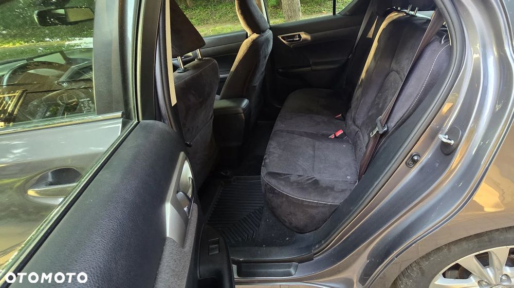 Lexus CT - 22