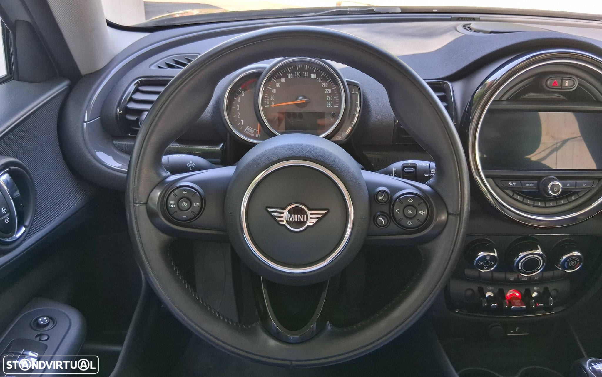 MINI Clubman One D 4Business Nav - 30