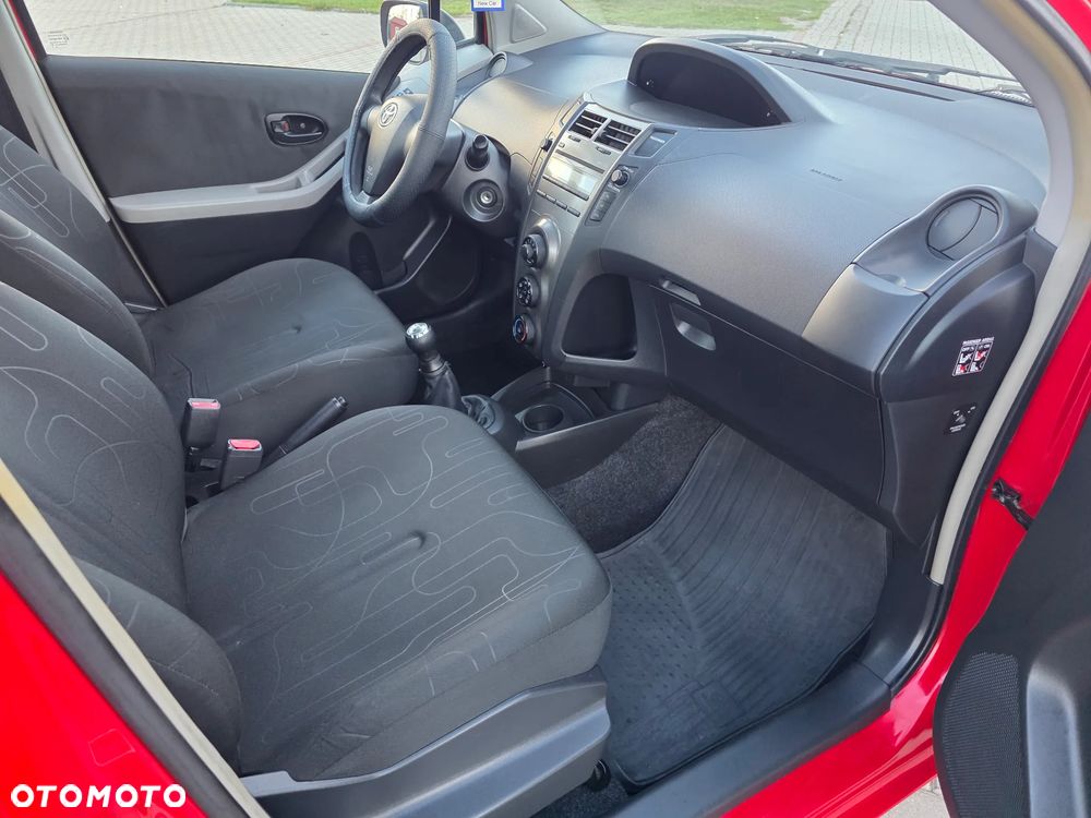Toyota Yaris - 21