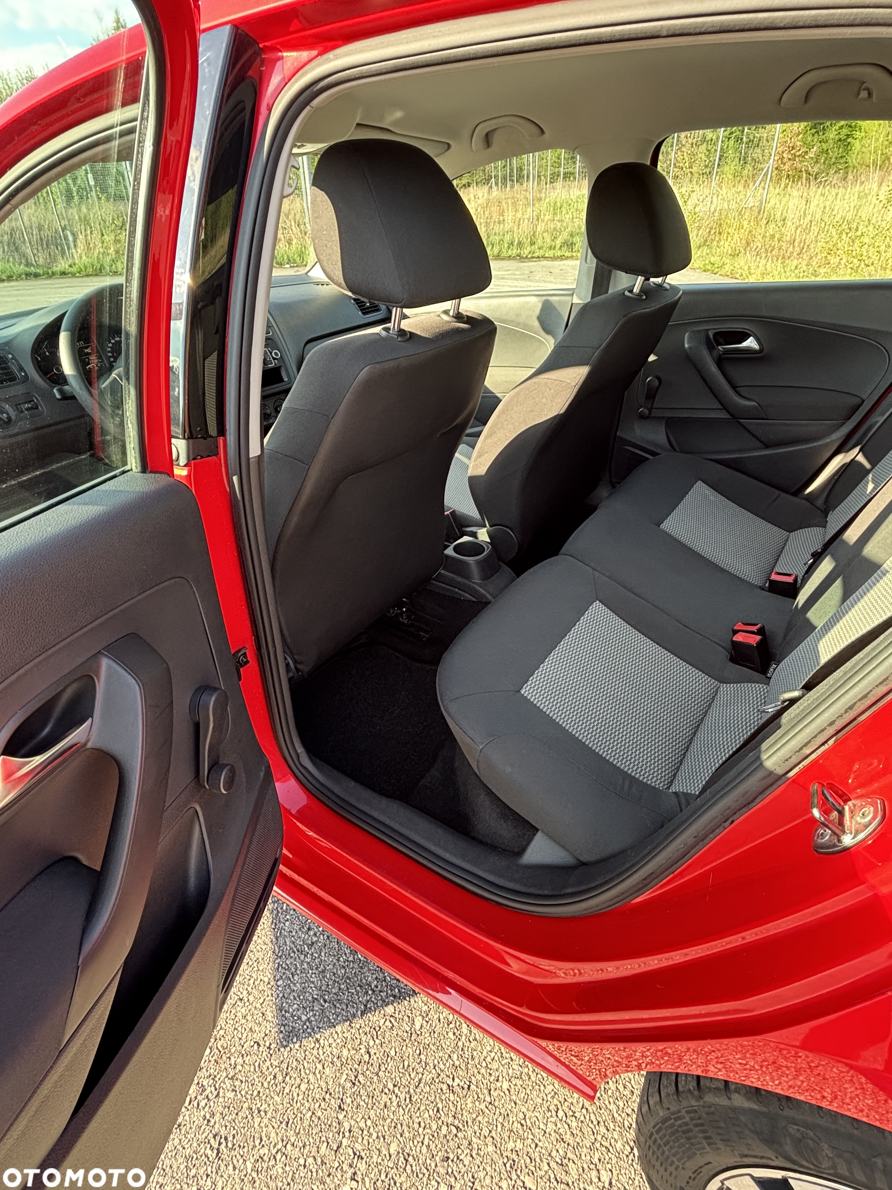 Volkswagen Polo 1.4 16V Comfortline - 14