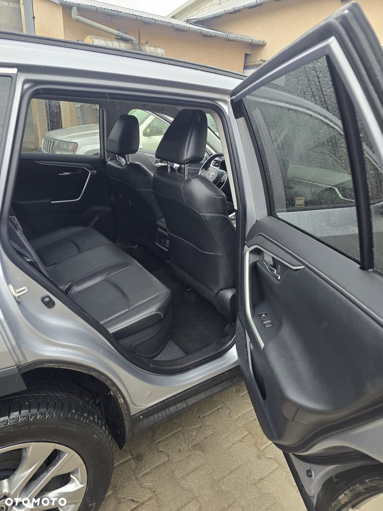 Toyota RAV4 - 9