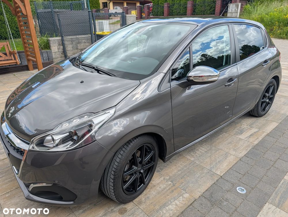 Peugeot 208 PureTech 82 Start & Stop Allure - 1