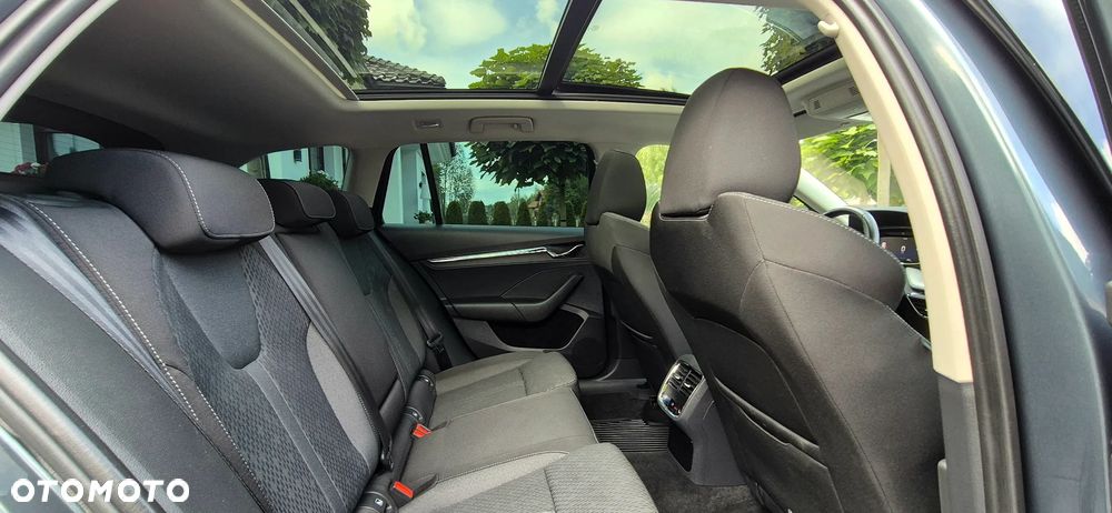 Skoda Octavia 2.0 TDI 4x4 RS DSG - 34