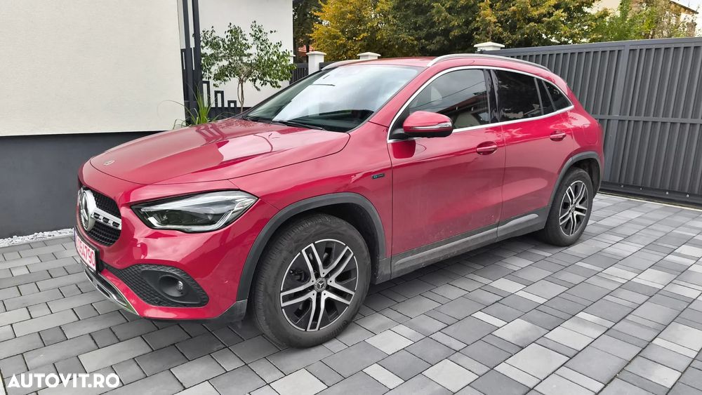 Mercedes-Benz GLA 250 e - 4