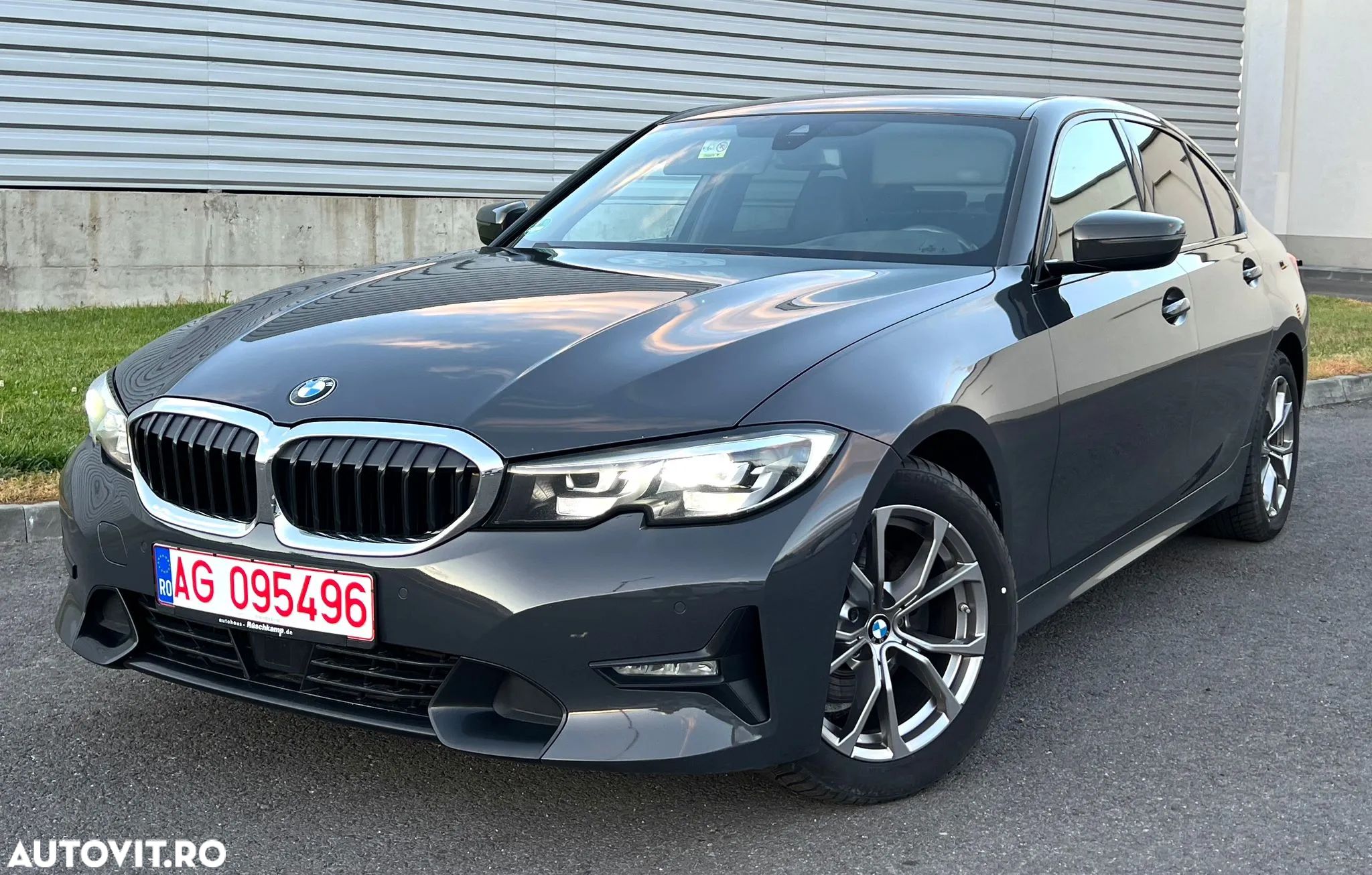 BMW Seria 3 320d Aut. Sport Line - 1