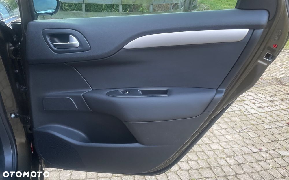 Citroën C4 VTi 120 Business Class - 22