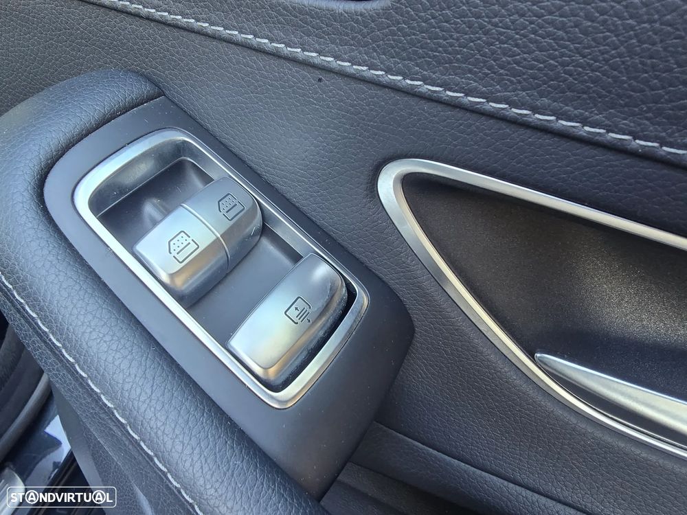 Mercedes-Benz S 300 BlueTEC Hybrid - 28