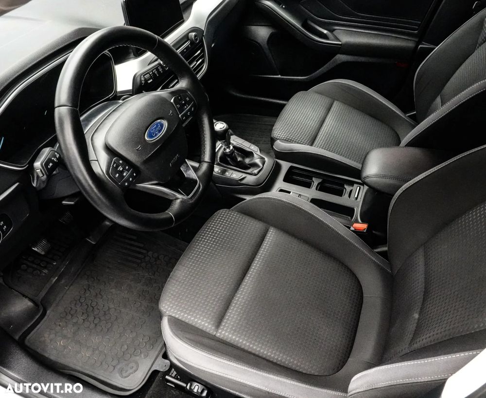 Ford Focus 1.5 EcoBlue Titanium Business - 11