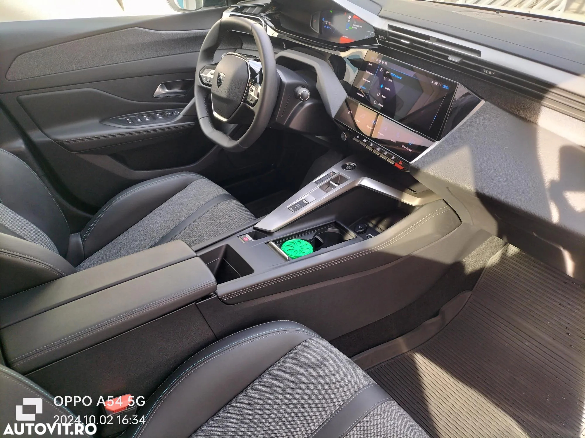 Peugeot 408 PHEV 180 Allure Pack - 21