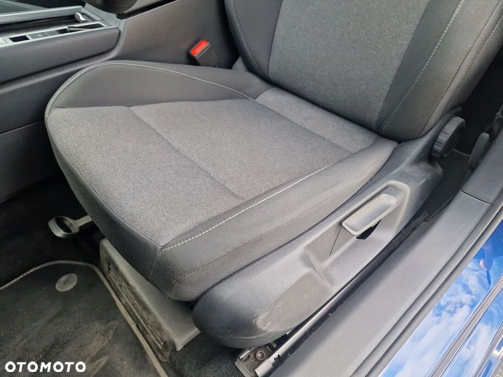 Volkswagen Passat - 18