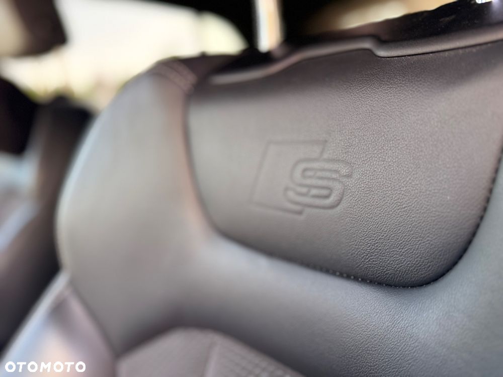 Audi Q8 55 TFSI mHEV Quattro Tiptronic - 22