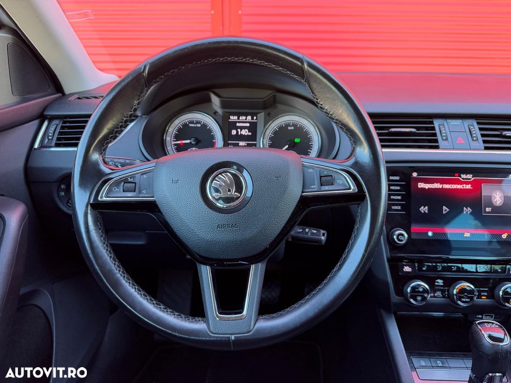 Skoda Octavia 2.0 TDI DSG Premium Edition - 13