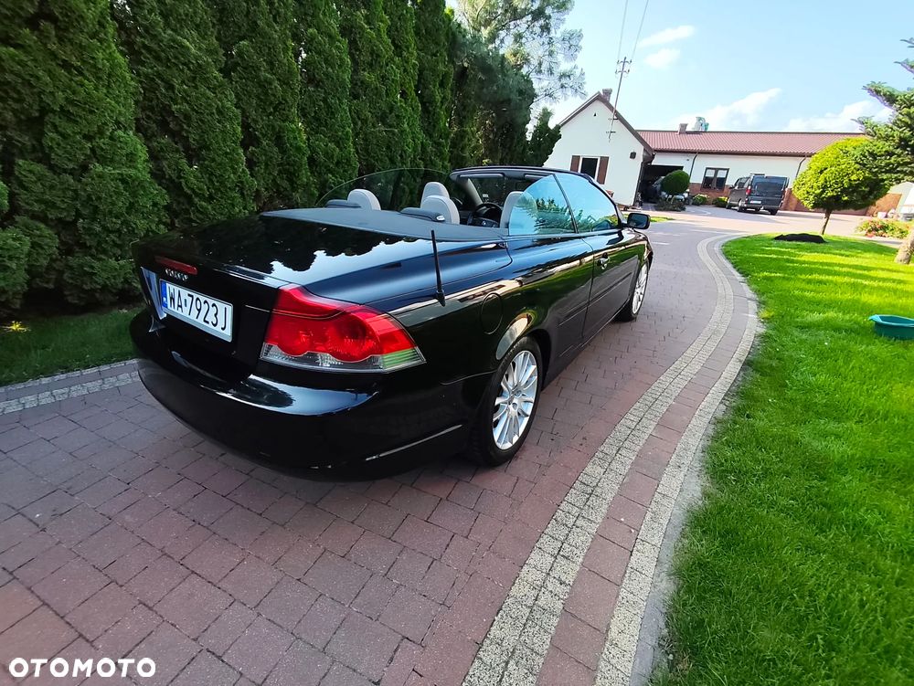 Volvo C70 2.4 Momentum - 3