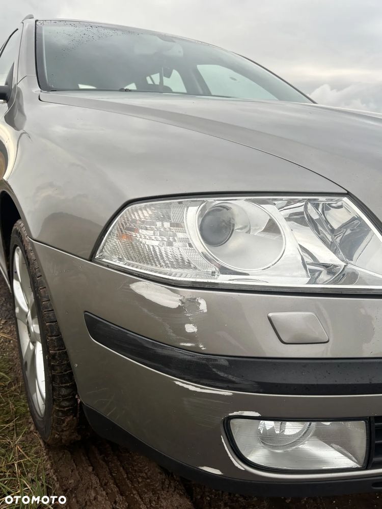 Skoda Octavia 1.6 FSI Ambiente - 11