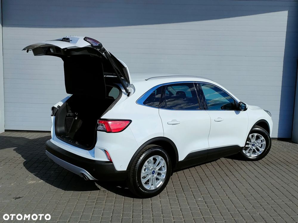 Ford Kuga 2.0 EcoBlue 4x4 TITANIUM - 33