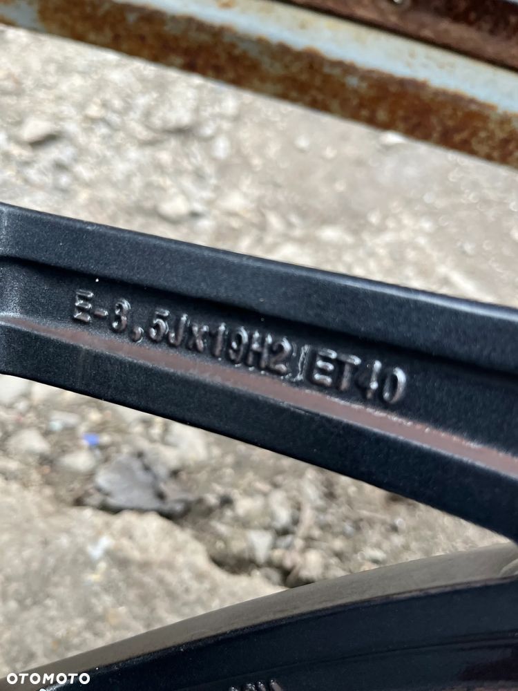 FELGI 5X112 19 8W0601025 bd AUDI RS 8,5Jx19H2 ET40 - 8