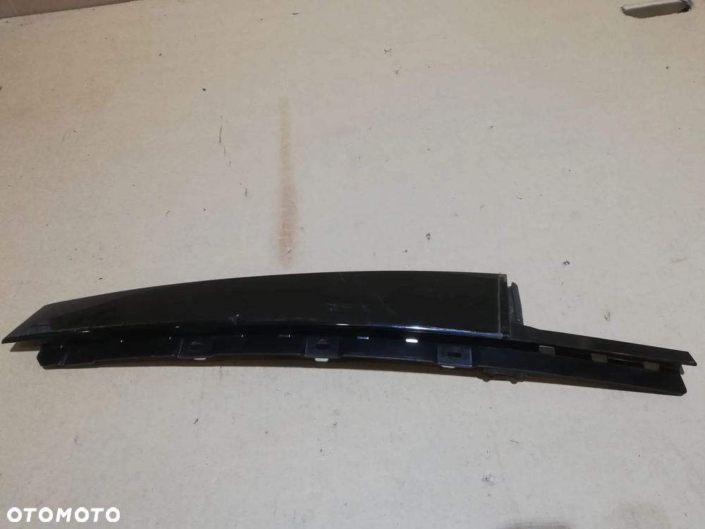 LISTWA SŁUPKA drzwi prawy prawa tył tylna 7407434 BMW G20 G21