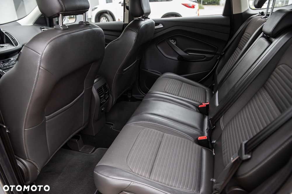 Ford Kuga - 24