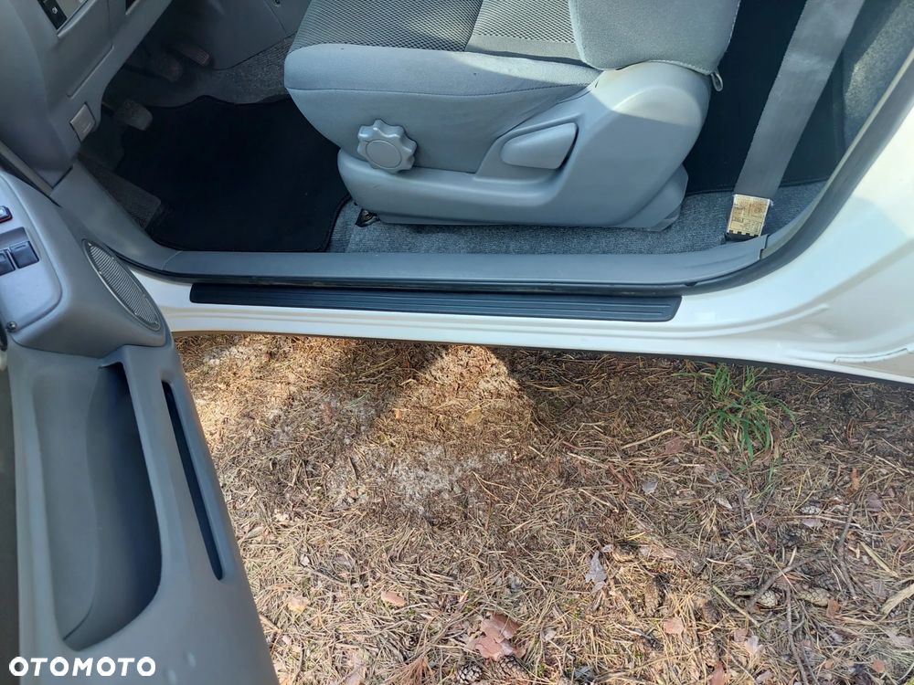 Toyota RAV4 4x4 Edition - 26