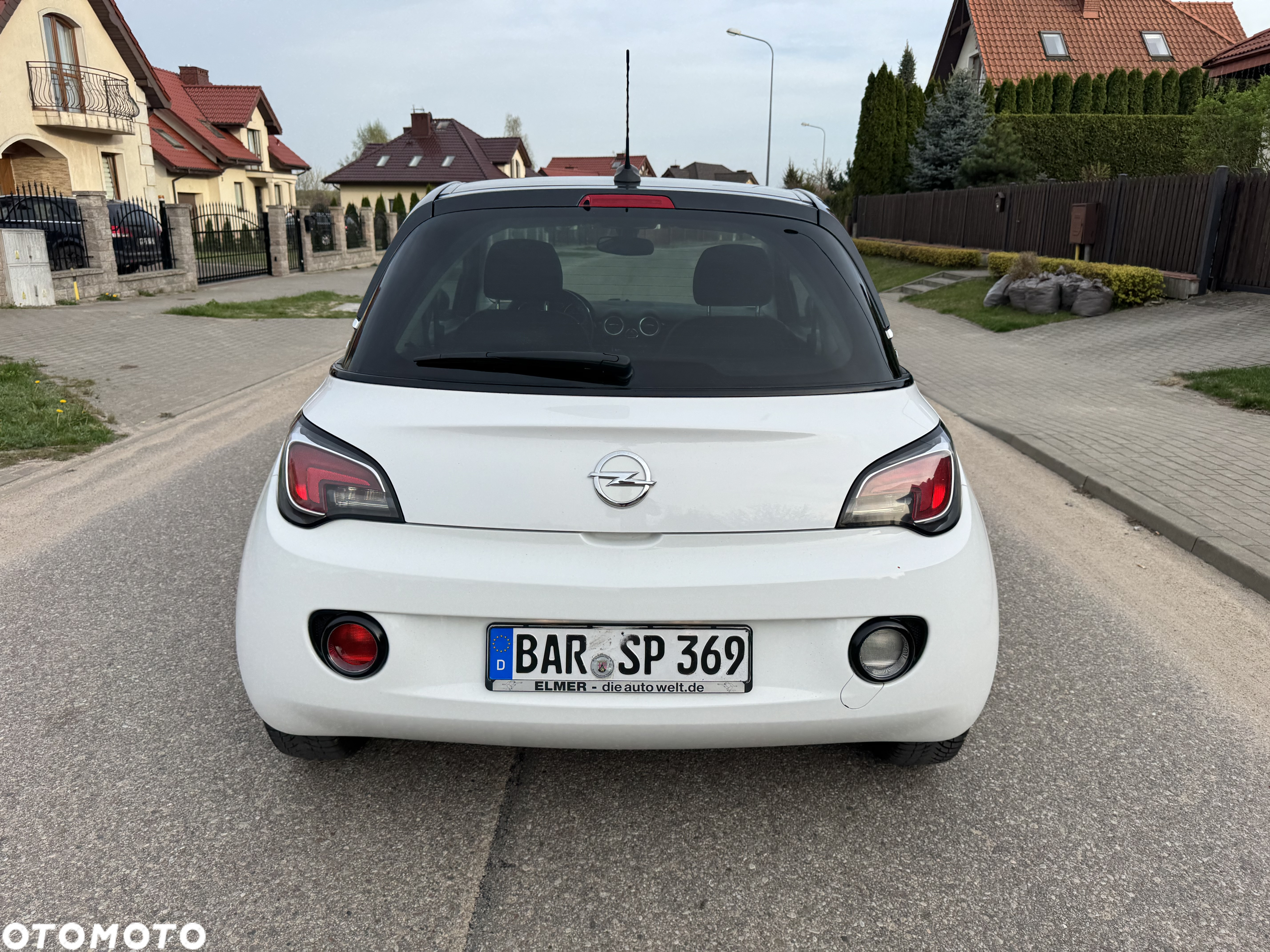 Opel Adam 1.2 Black Jack - 17