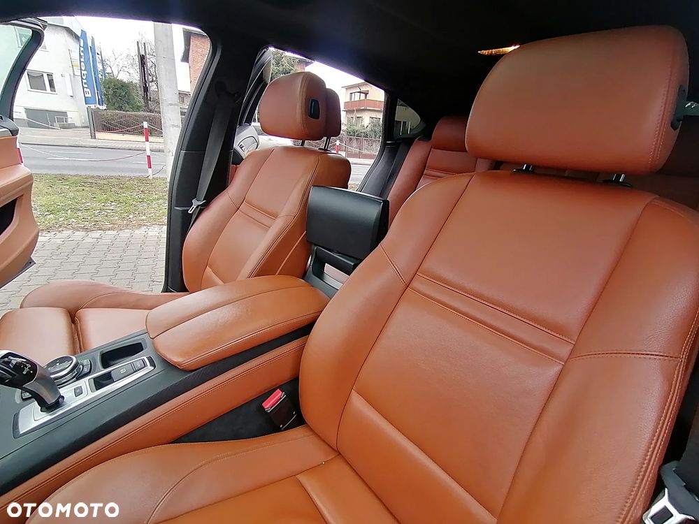 BMW X6M - 28