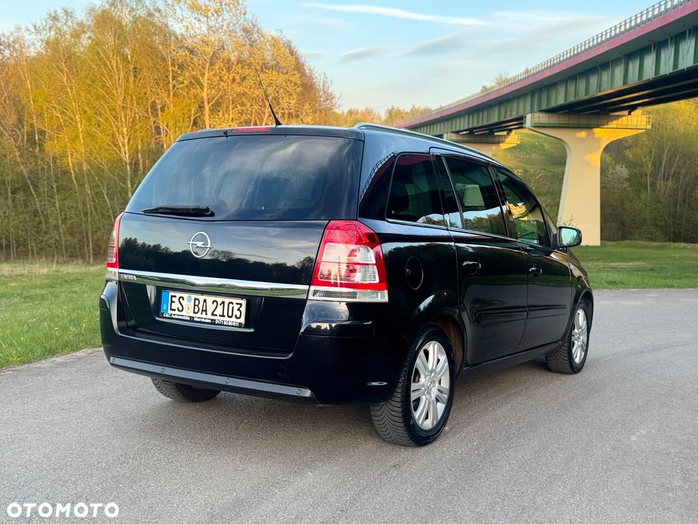 Opel Zafira 1.8 Family - 17