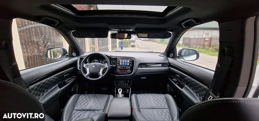 Mitsubishi Outlander 2.4 4WD Plug-In Hybrid Diamant+ - 8