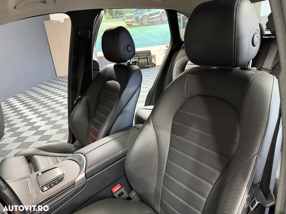 Mercedes-Benz GLC 300 de 4Matic 9G-TRONIC - 22