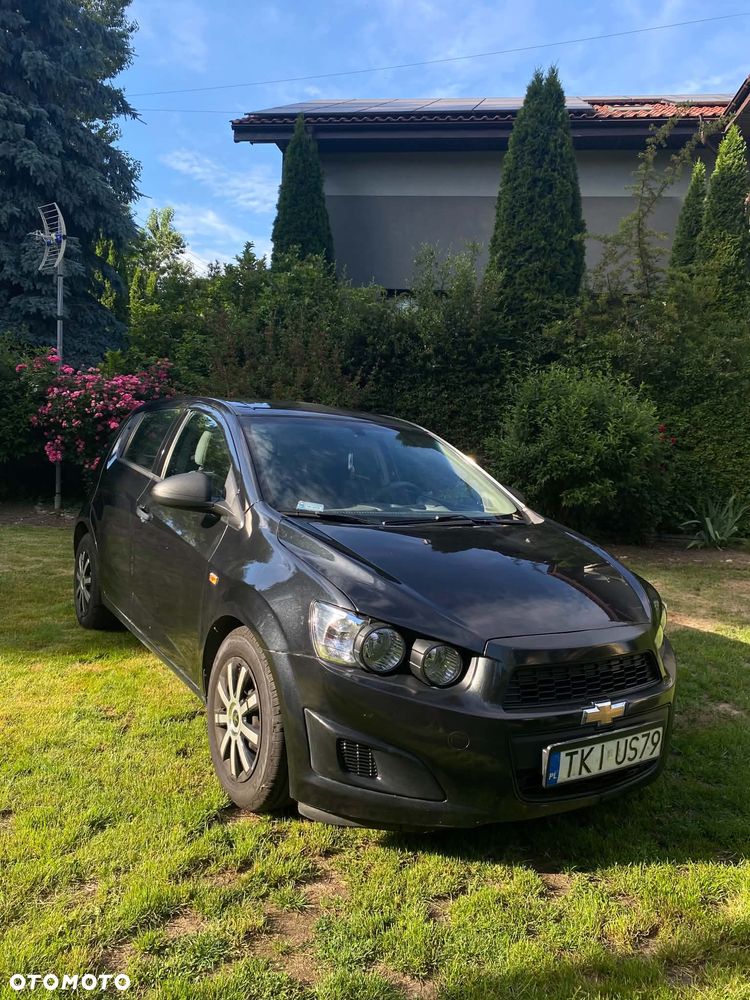 Chevrolet Aveo - 4