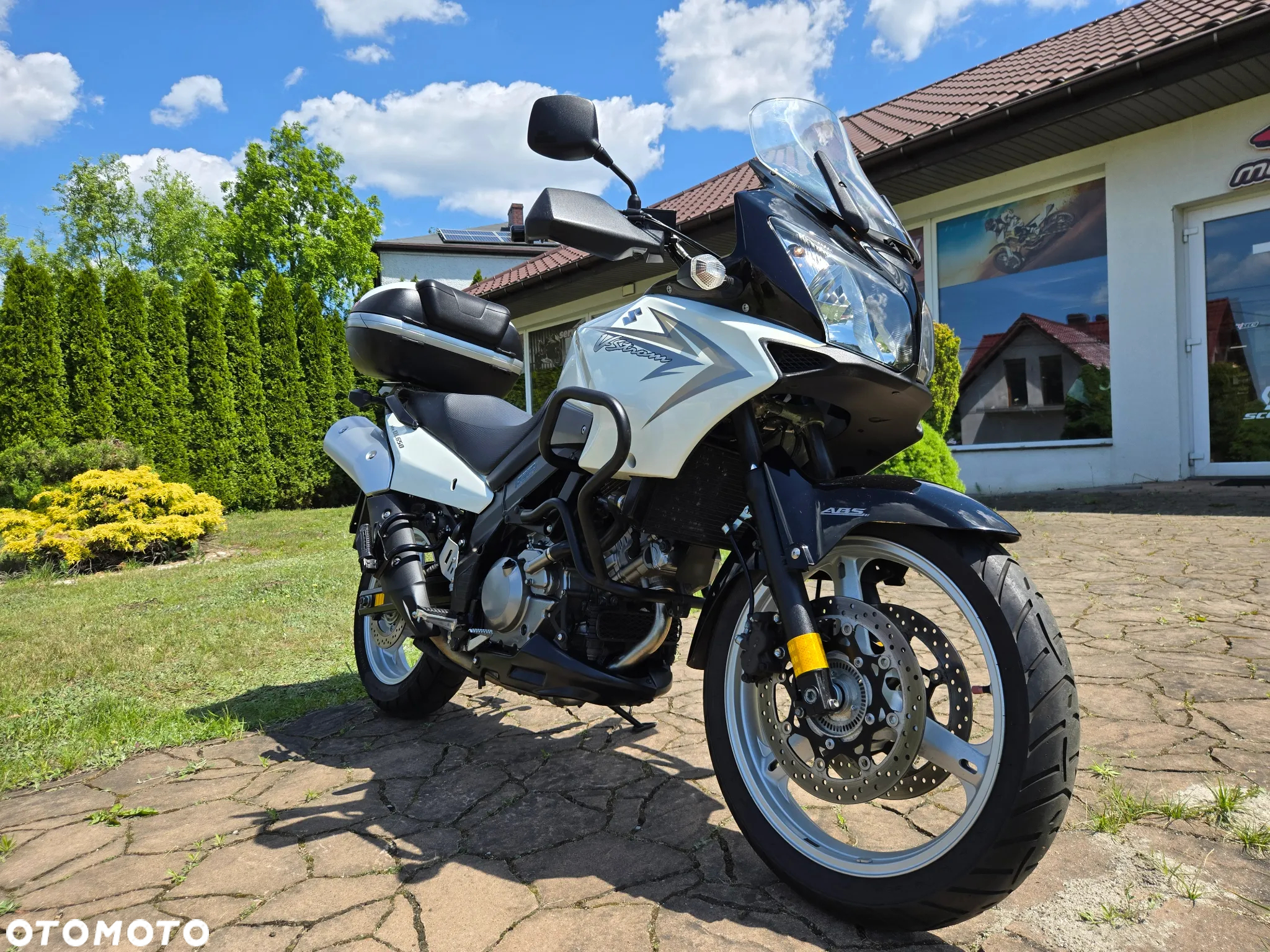 Suzuki V-STROM - 2