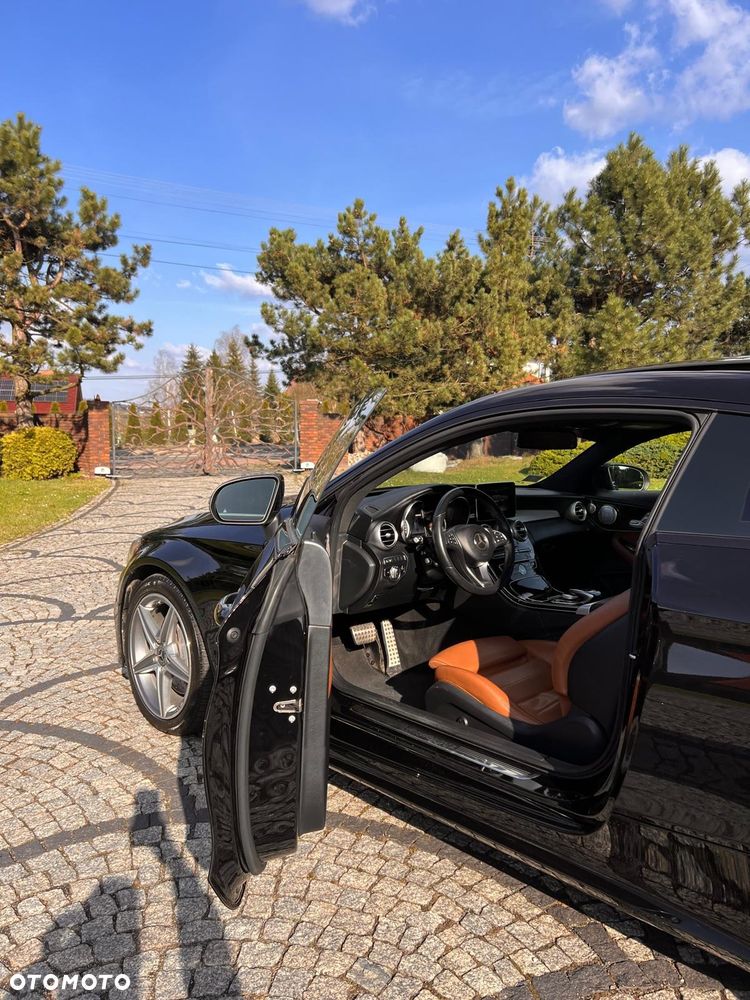 Mercedes-Benz Klasa C 300 9G-TRONIC AMG Line - 11