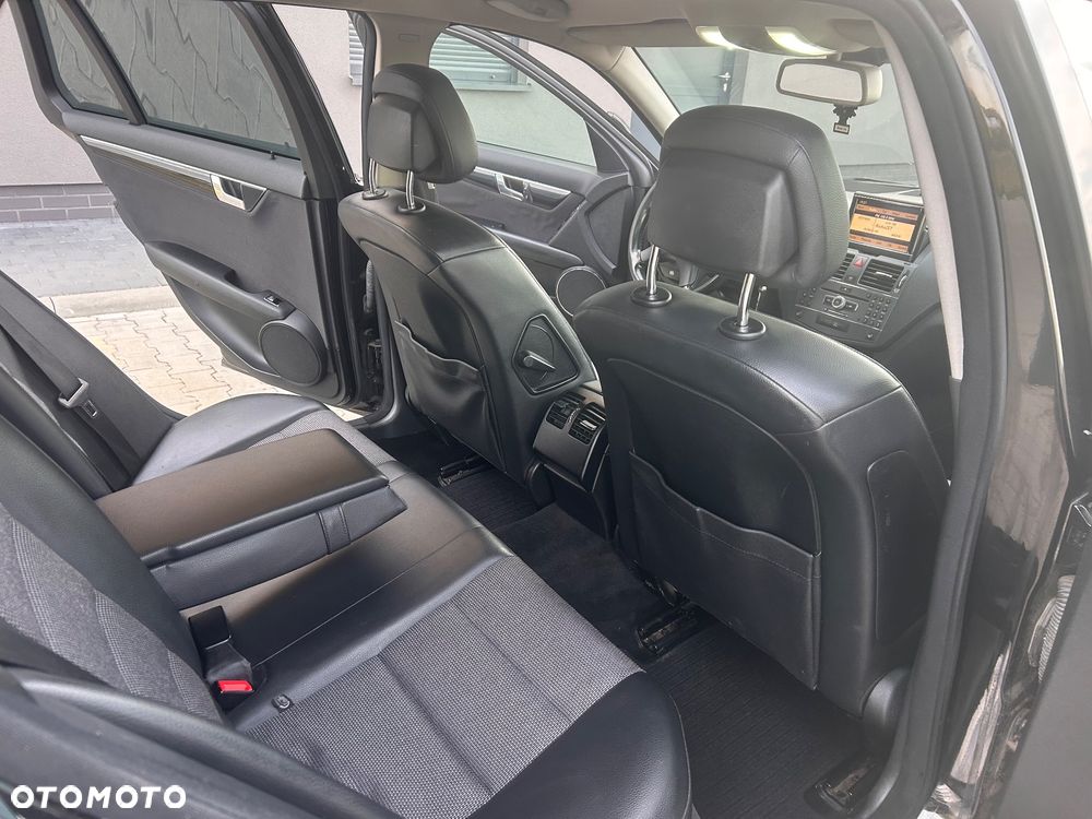 Mercedes-Benz Klasa C 200 CDI DPF Automatik BlueEFFICIENCY Avantgarde - 16