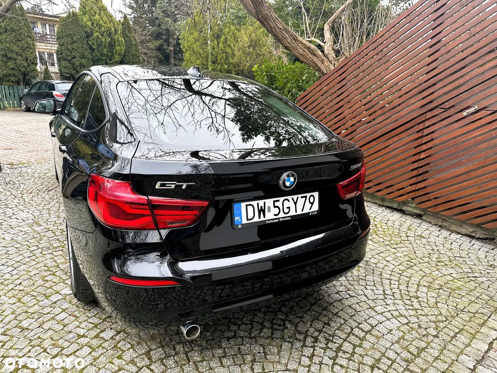 BMW Seria 3 318d - 2