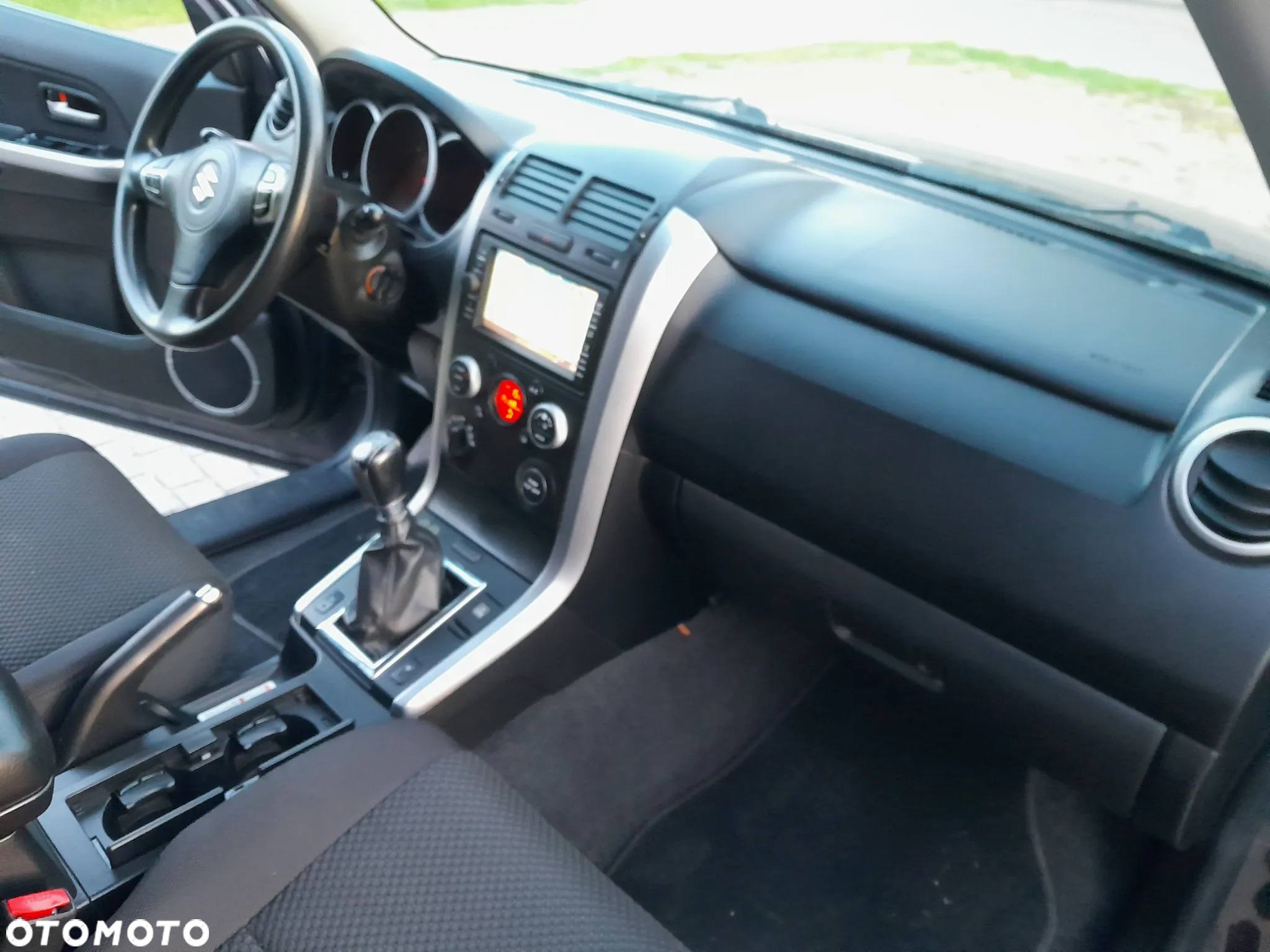 Suzuki Grand Vitara 1.9 DDiS Comfort - 25