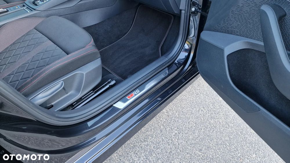 Skoda Octavia 2.0 TDI DSG RS - 19