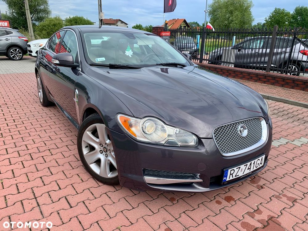 Jaguar XF 2.7 V6 Premium Luxury - 3
