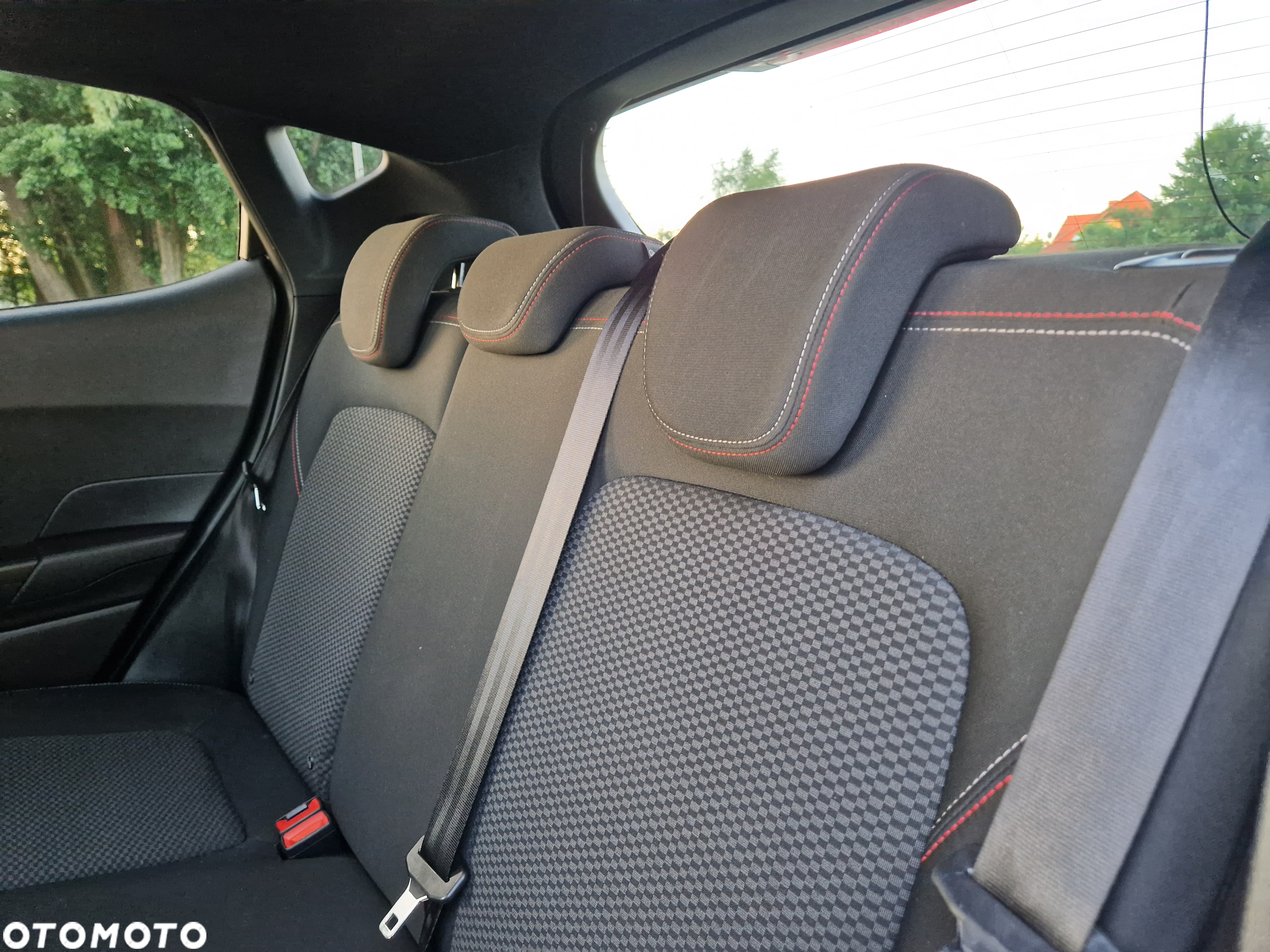 Ford Fiesta 1.0 EcoBoost S&S ST-LINE - 21