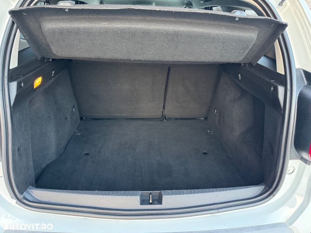 Dacia Duster SCe 115 2WD Prestige - 9