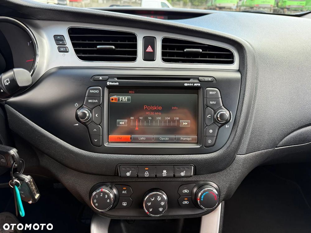 Kia Ceed 1.4 CVVT Dream Team Edition - 18