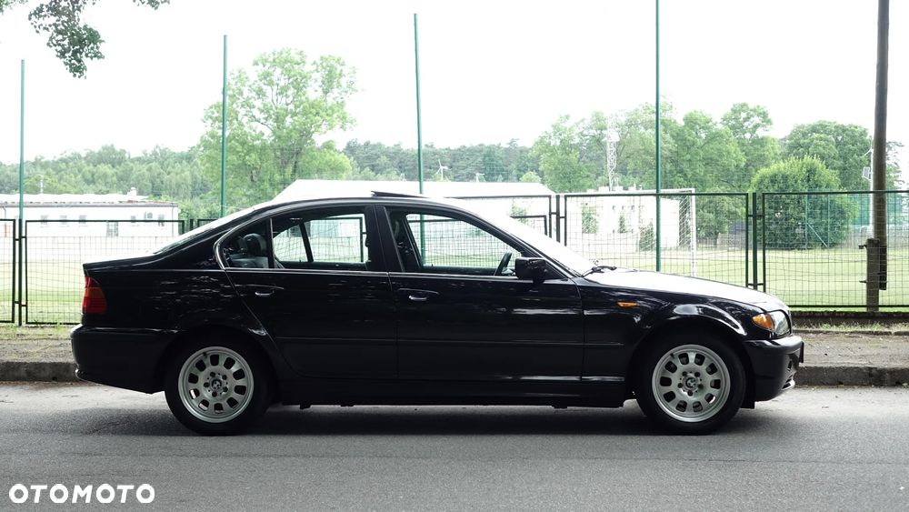 BMW Seria 3 320i - 36