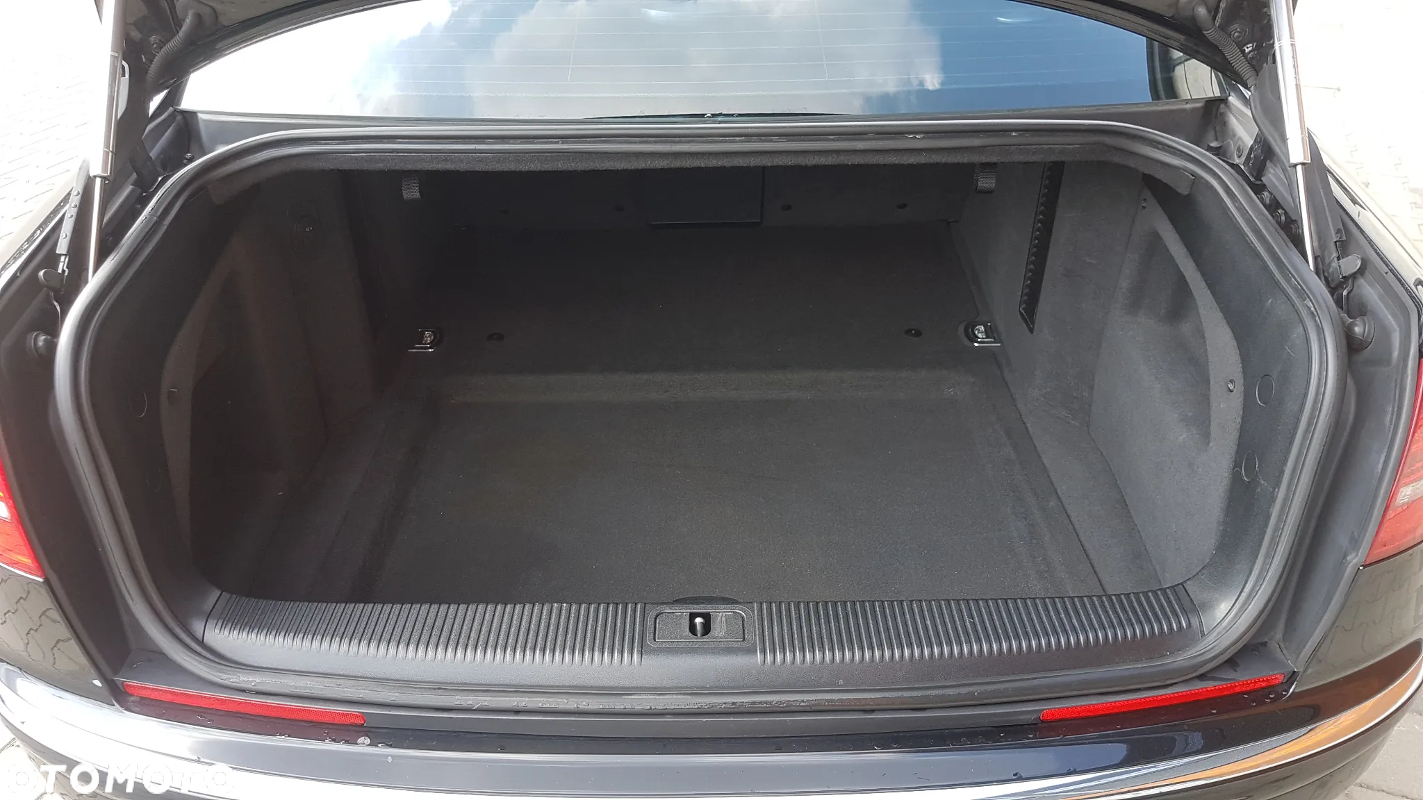 Audi S8 5.2 FSI Quattro - 10