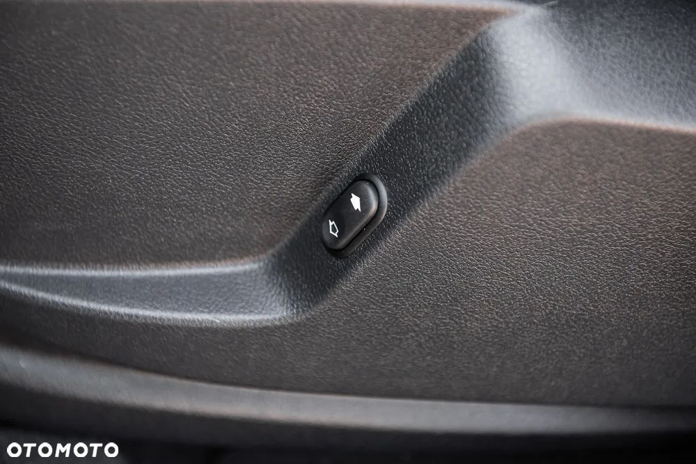 Ford S-Max 2.0 TDCi DPF Titanium X - 17